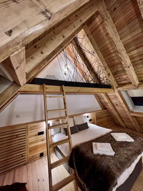 Muntanyo Luxury Lodge Con Sauna, Parking Y Guardaesquis En Ruda Tredos Bagian luar foto