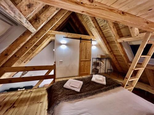 Muntanyo Luxury Lodge Con Sauna, Parking Y Guardaesquis En Ruda Tredos Bagian luar foto