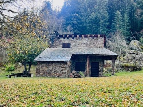 Muntanyo Luxury Lodge Con Sauna, Parking Y Guardaesquis En Ruda Tredos Bagian luar foto